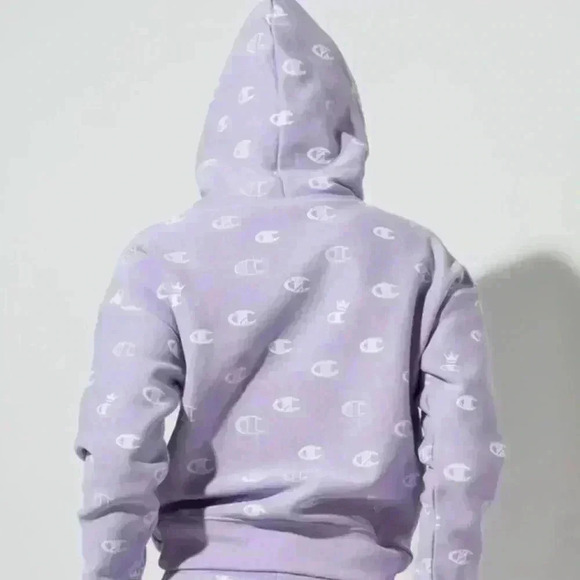 Limited Edition Lilac All Over Print Champion Sweatshirt- Size Small - Picture 2 of 9